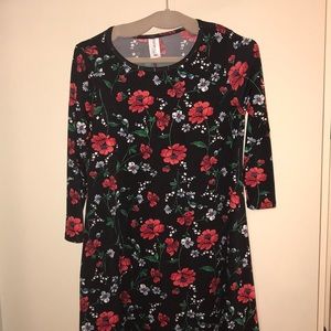 Like new small floral Honey and Lace Brea dress
